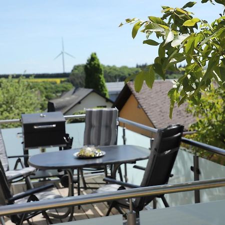 Kleine-Eifel-Auszeit Apartment Hambuch Екстериор снимка