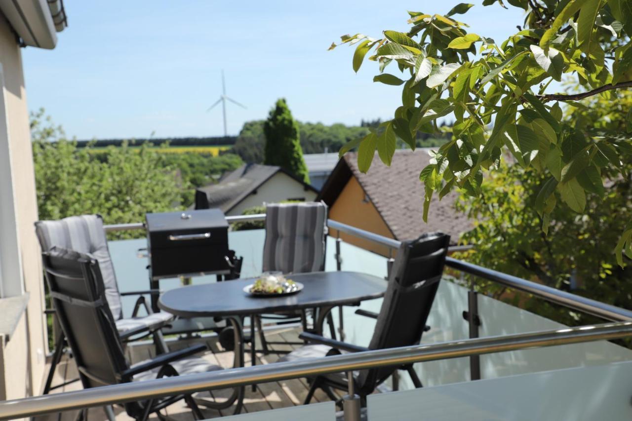 Kleine-Eifel-Auszeit Apartment Hambuch Екстериор снимка